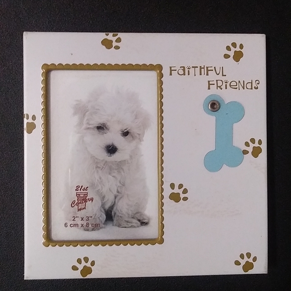 White Metal Photo Frame For Your Pets Picture - Picture 7 of 17